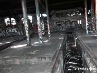 Ea devine os de jason în un abandoned railway domeniu! stevenshame.dating Adult film spectacole