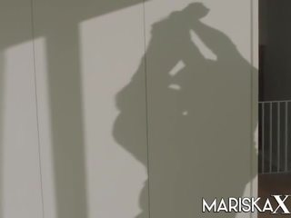 Mariskax 巨乳 拉丁 媽媽我喜歡操 mariska 性交 由 她的 年輕 女士