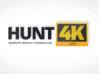 Hunt4k. das kokette สวย แฟน jenifer สีแดง mit dem schönen การเจาะ