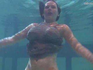 Groovy Perfect Body and Big Boobs Teen Katka Underwater